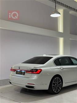 بي ام دبليو الفئة 7